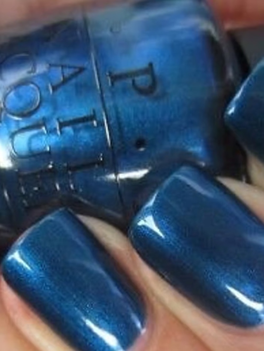 OPI Unfor-greta-bly Blue - Picture 2 of 5